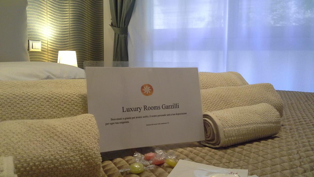 פלרמו Luxury Rooms Garzilli מראה חיצוני תמונה